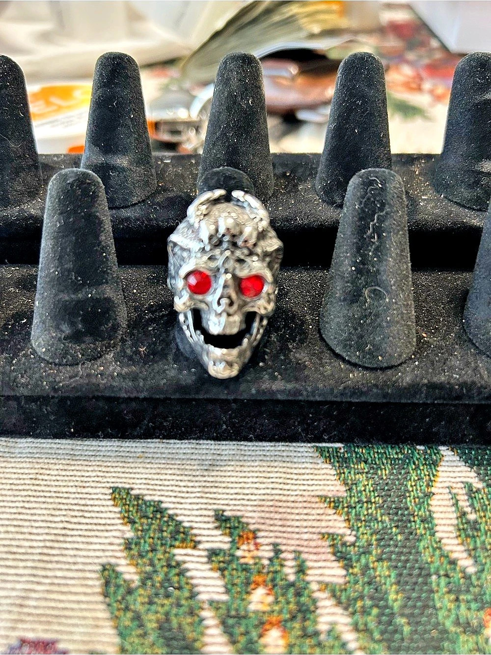 Skull Ring Silver Red